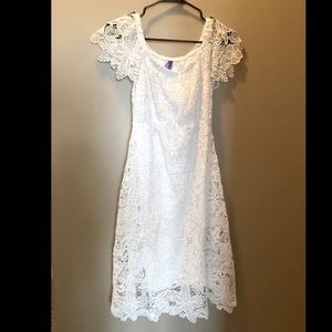 Lace maternity dress